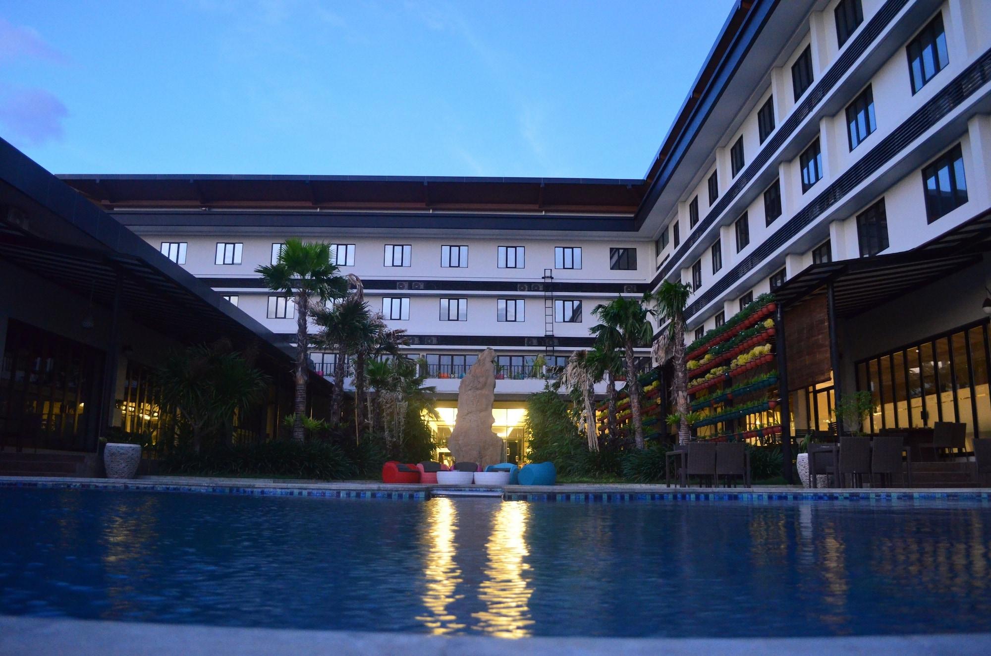 Neo Eltari Kupang By Aston Hotell Eksteriør bilde